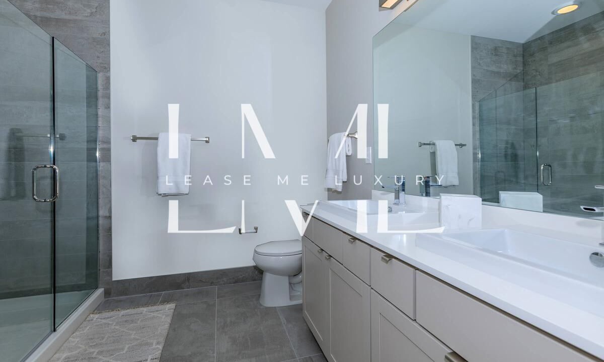 Photo of Bathroom in Orange