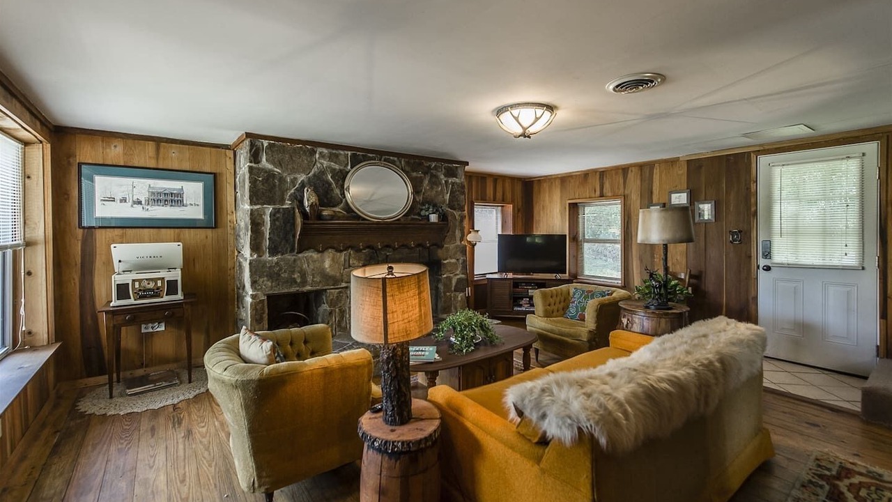 Photo of Livingroom in Gallatin