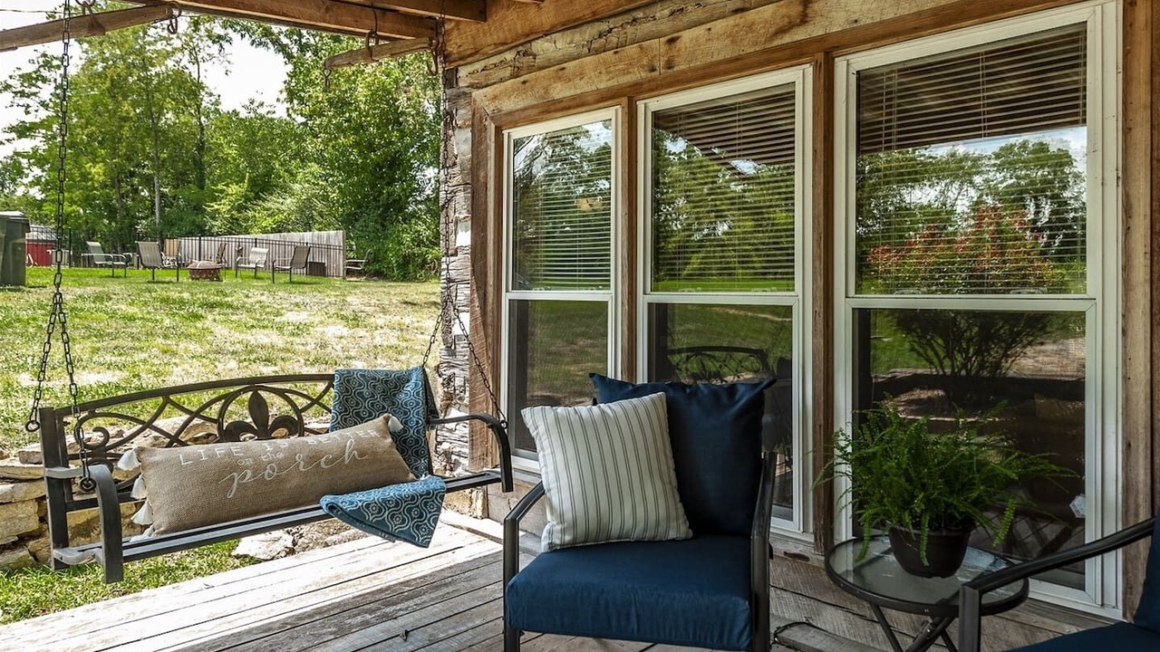Photo of Patio Balcony in Gallatin