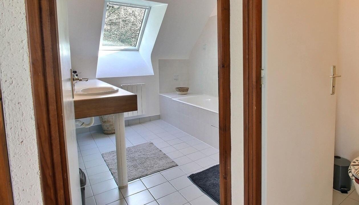 Photo of Bathroom in Pluvigner