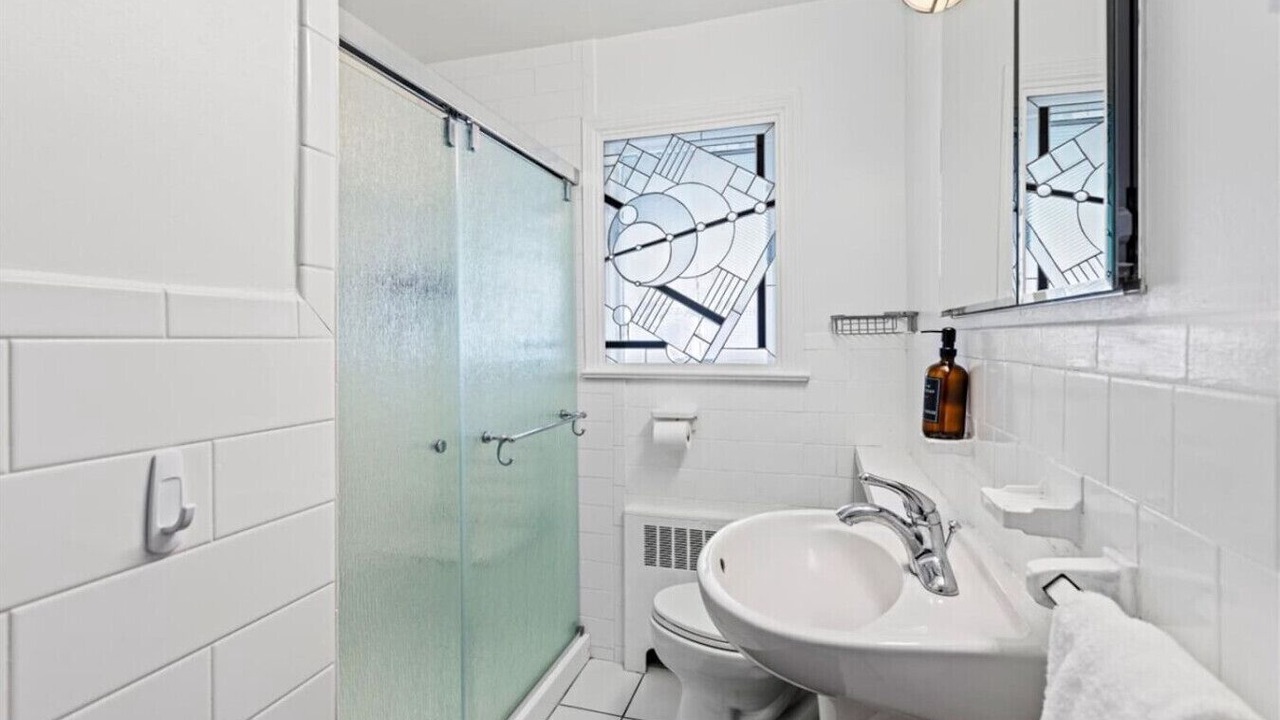 Photo of Bathroom in Margate City
