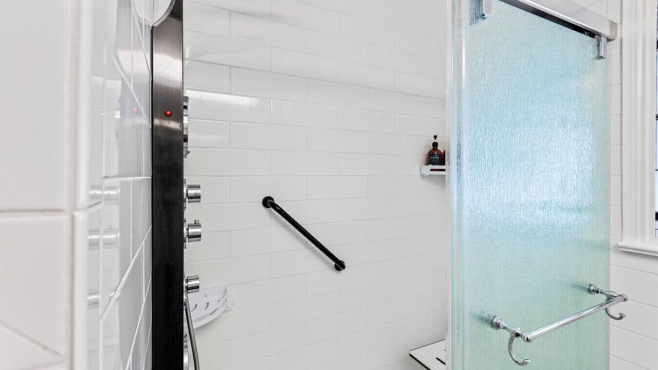 Photo of Bathroom in Margate City