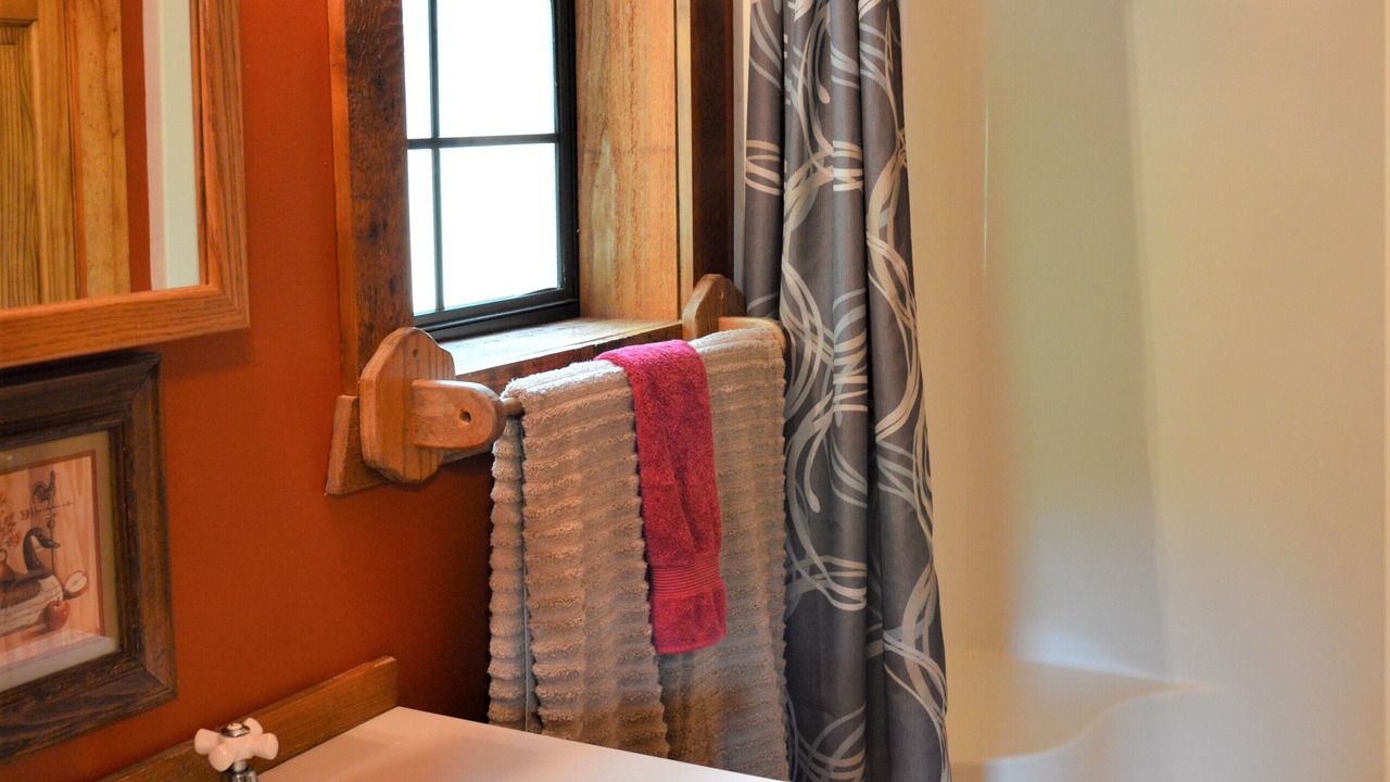 Photo of Bathroom in Flippin