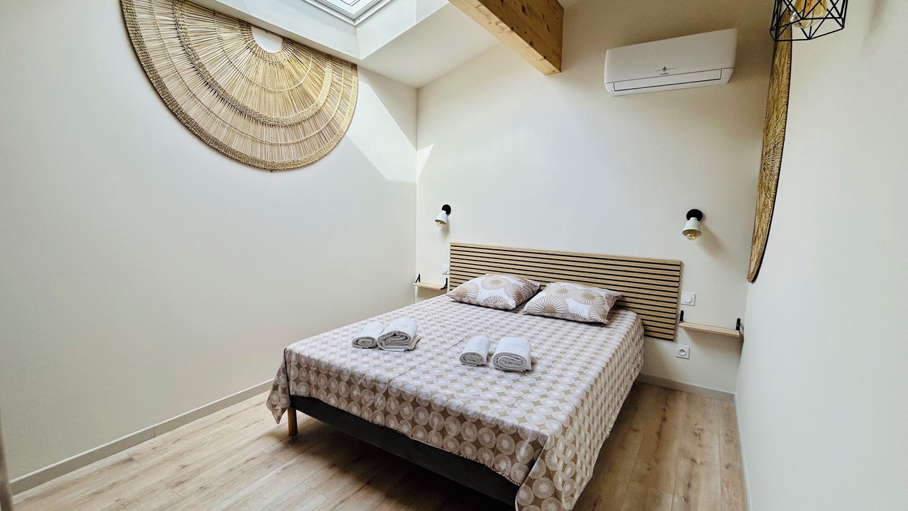 Photo of Bedroom in Balaruc-les-Bains