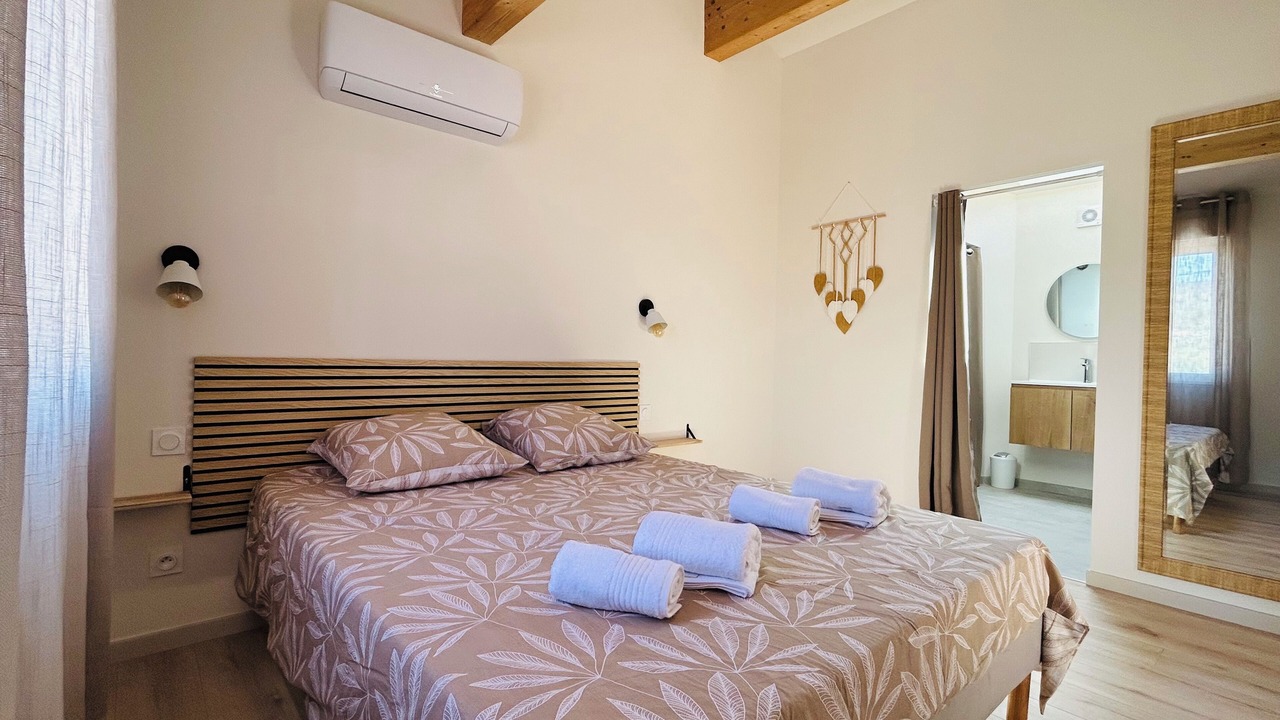 Photo of Bedroom in Balaruc-les-Bains
