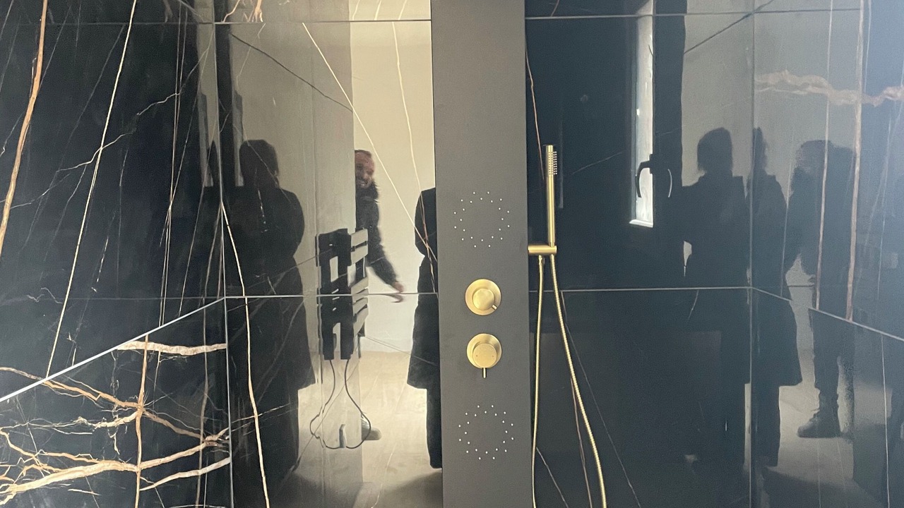 Photo of Bathroom in Creysse