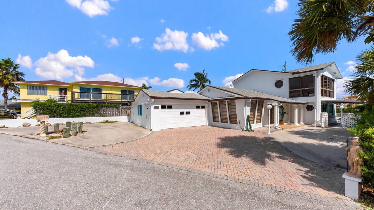 Photo of Outdoor in Juno Beach