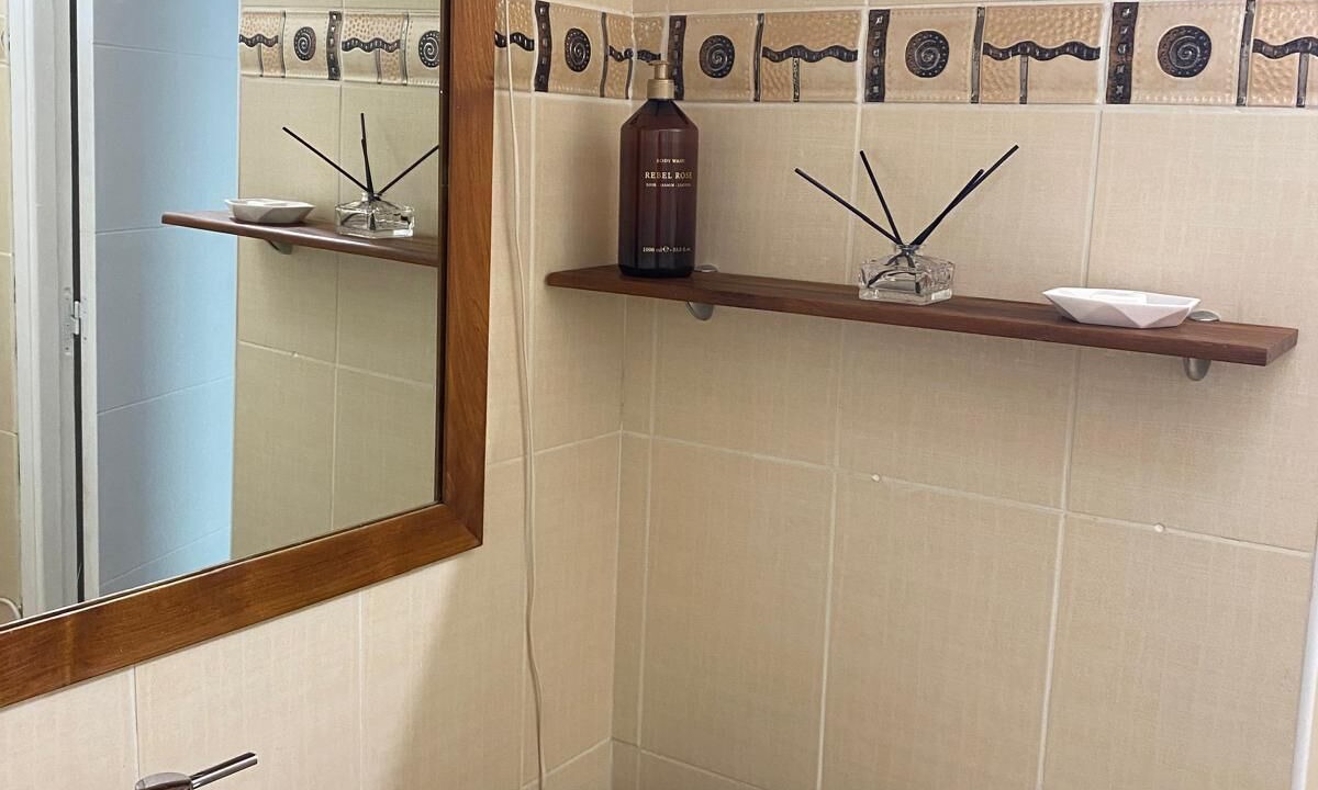 Photo of Bathroom in Peille