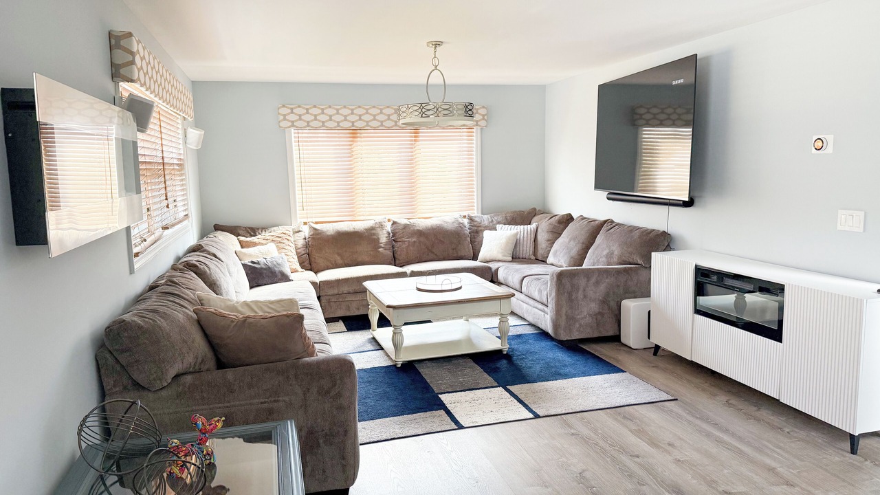 Photo of Livingroom in Islip