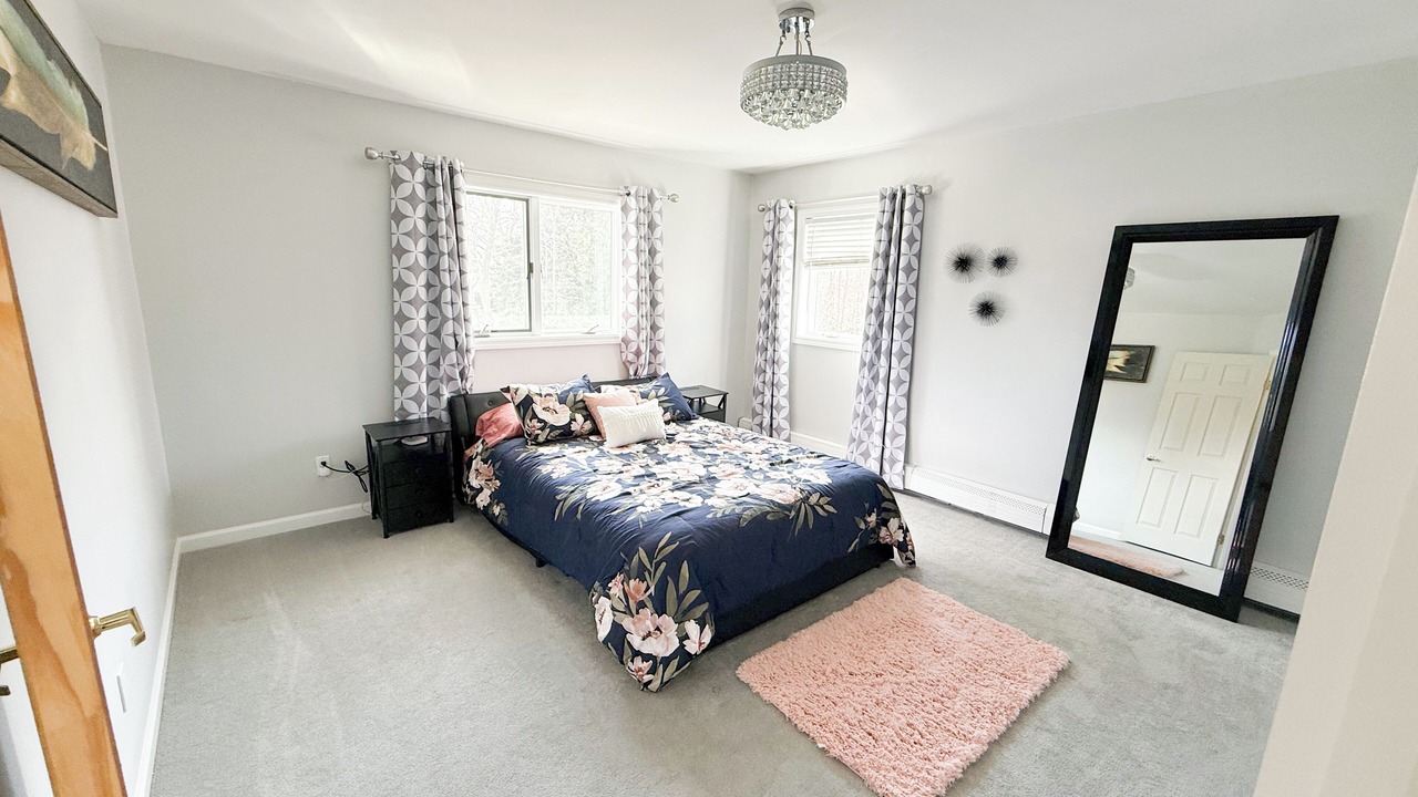 Photo of Bedroom in Islip