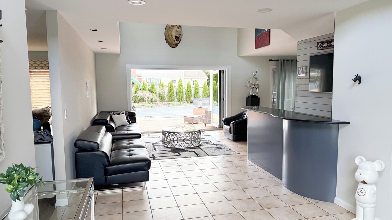 Photo of Others in Islip