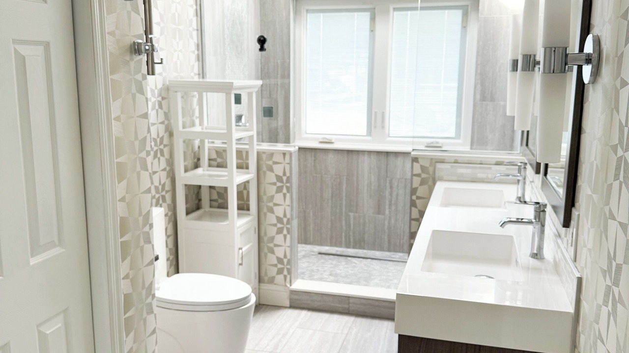 Photo of Bathroom in Islip