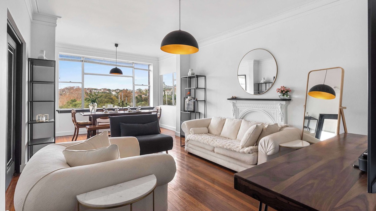 Photo of Others in Elizabeth Bay