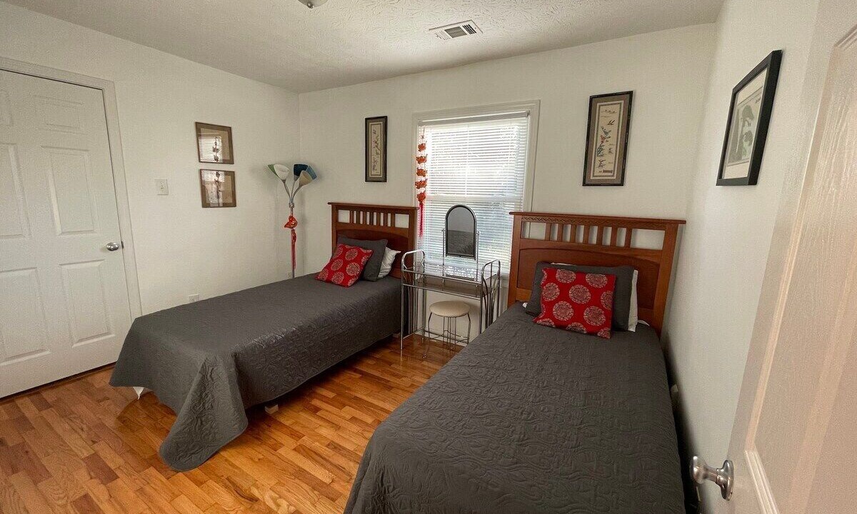 Photo of Bedroom in Kennesaw