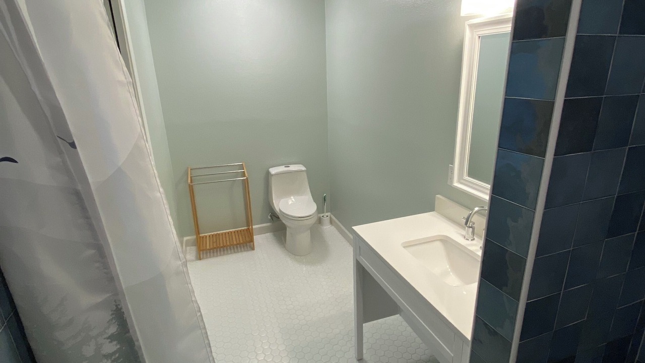 Photo of Bathroom in Mont Belvieu