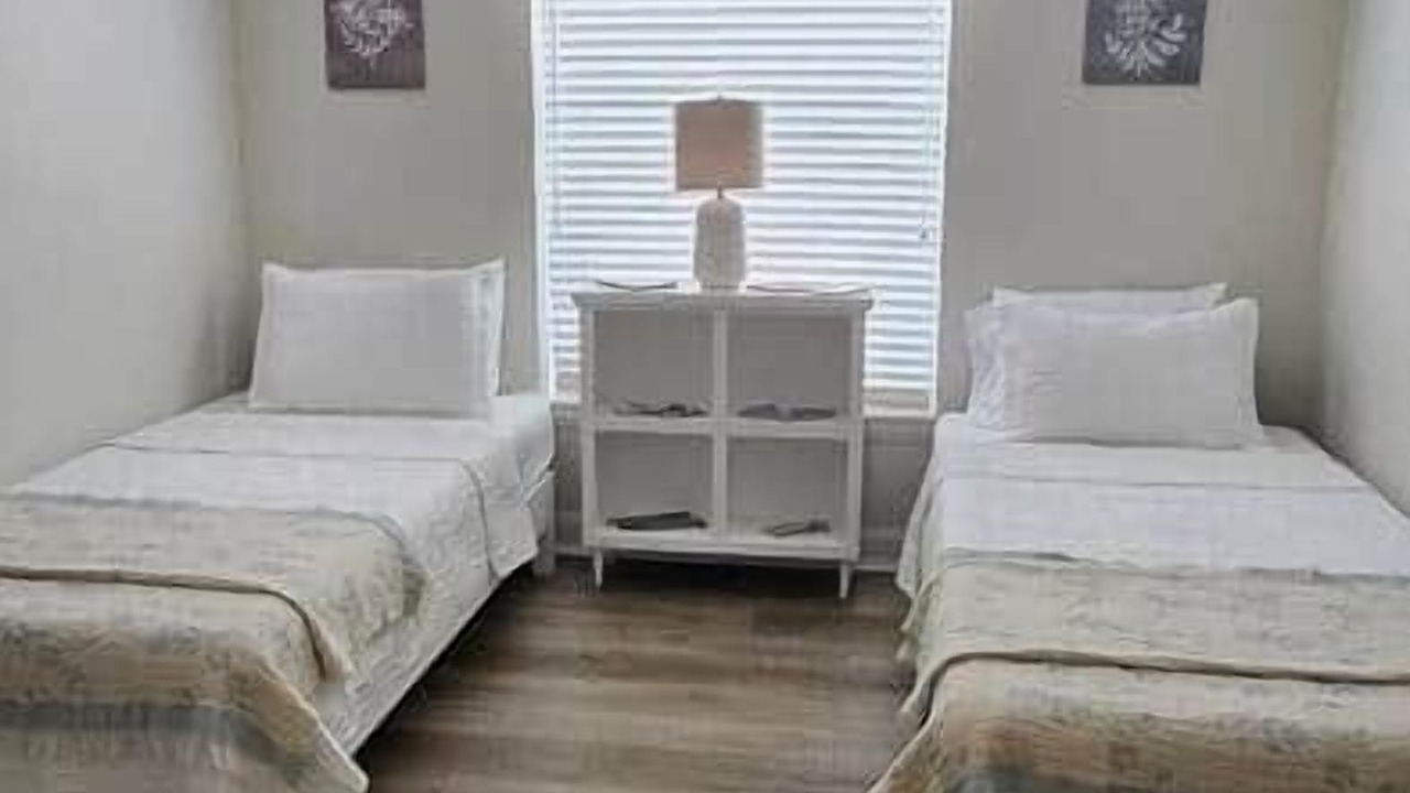 Photo of Bedroom in Fort George Island