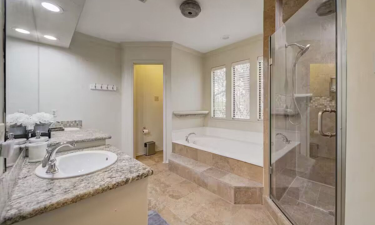 Photo of Bathroom in Trophy Club