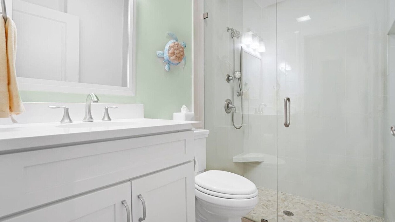 Photo of Bathroom in Juno Beach