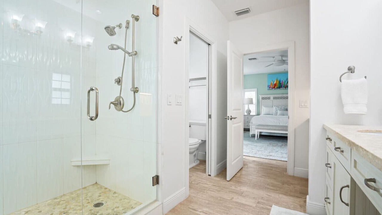 Photo of Bathroom in Juno Beach
