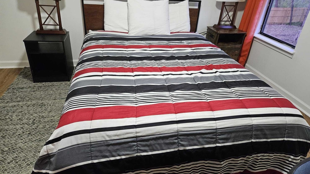 Photo of Bedroom in Bartlett