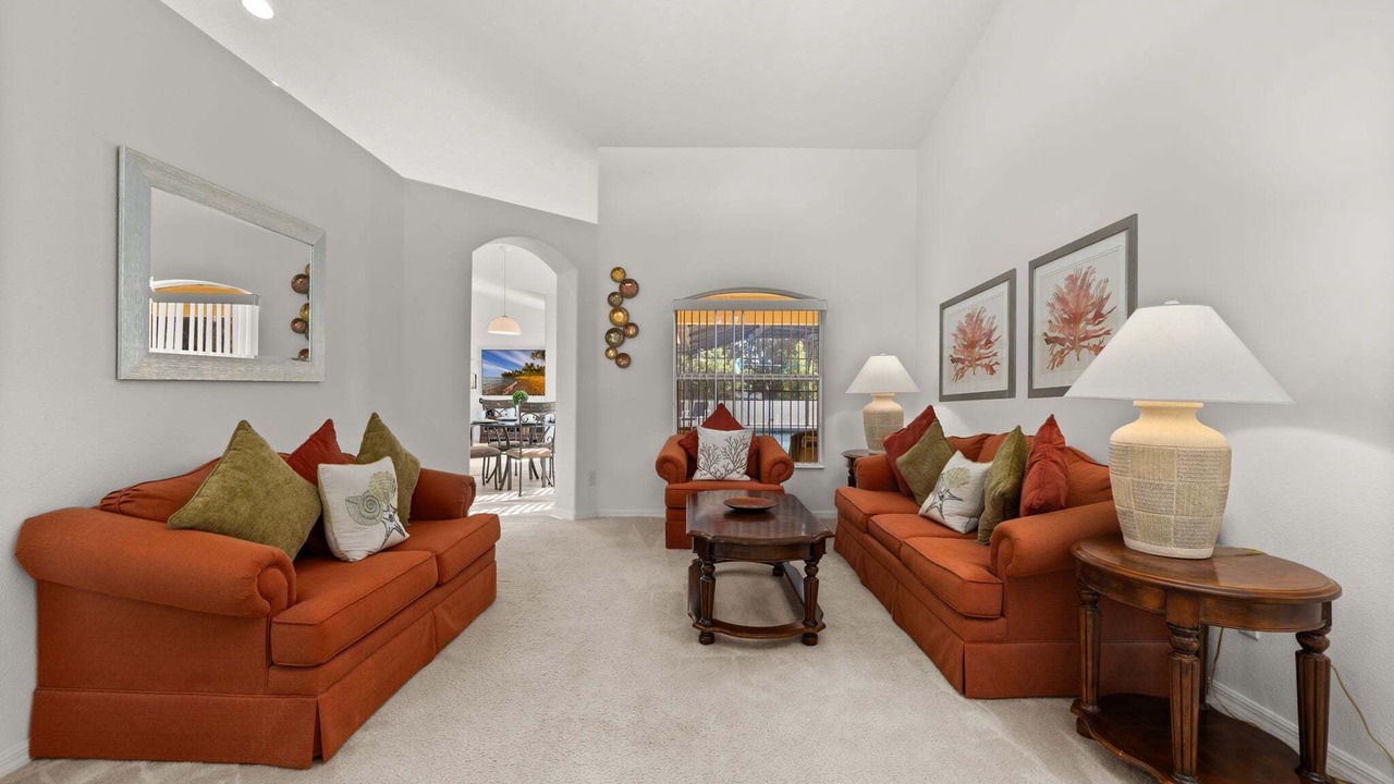 Photo of Livingroom in Orange Tree