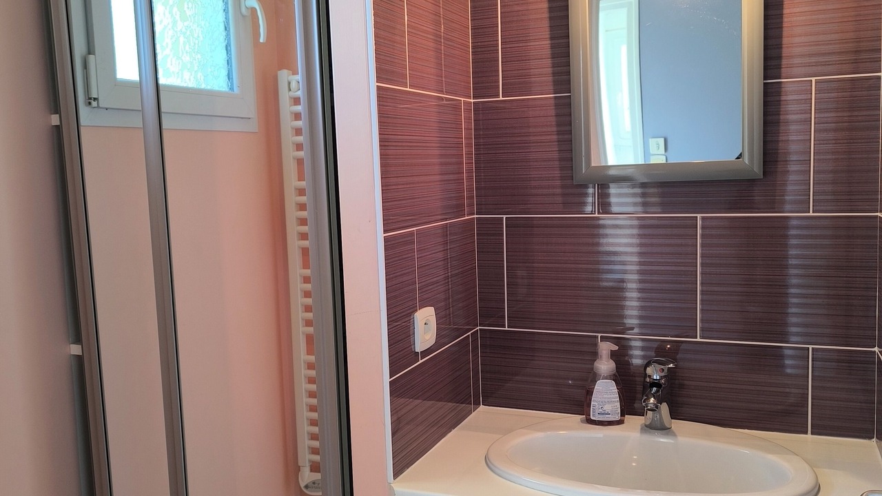 Photo of Bathroom in Le May-sur-Evre