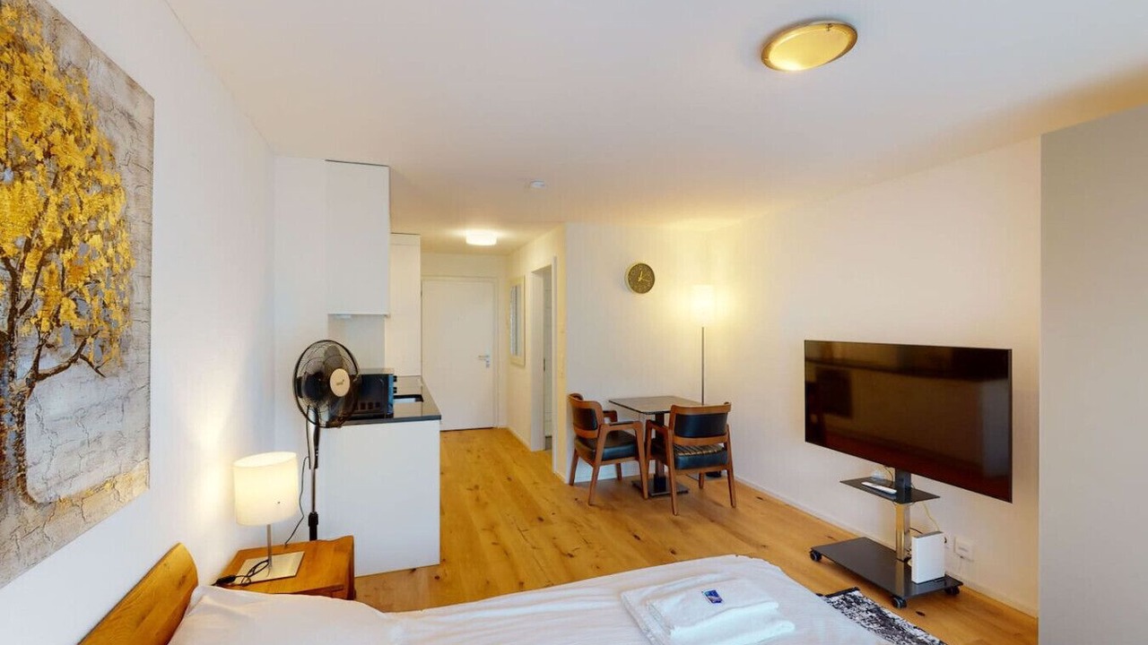 Photo of Bedroom in District 6