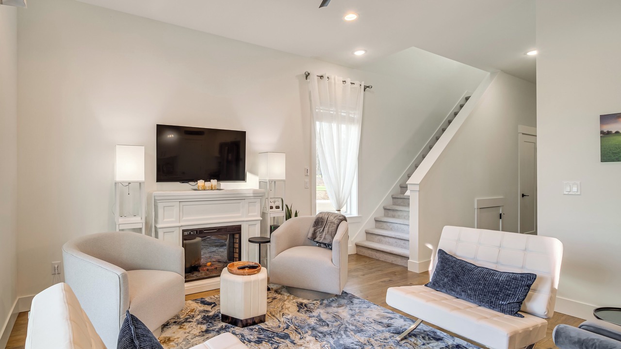 Photo of Livingroom in Eagle Point