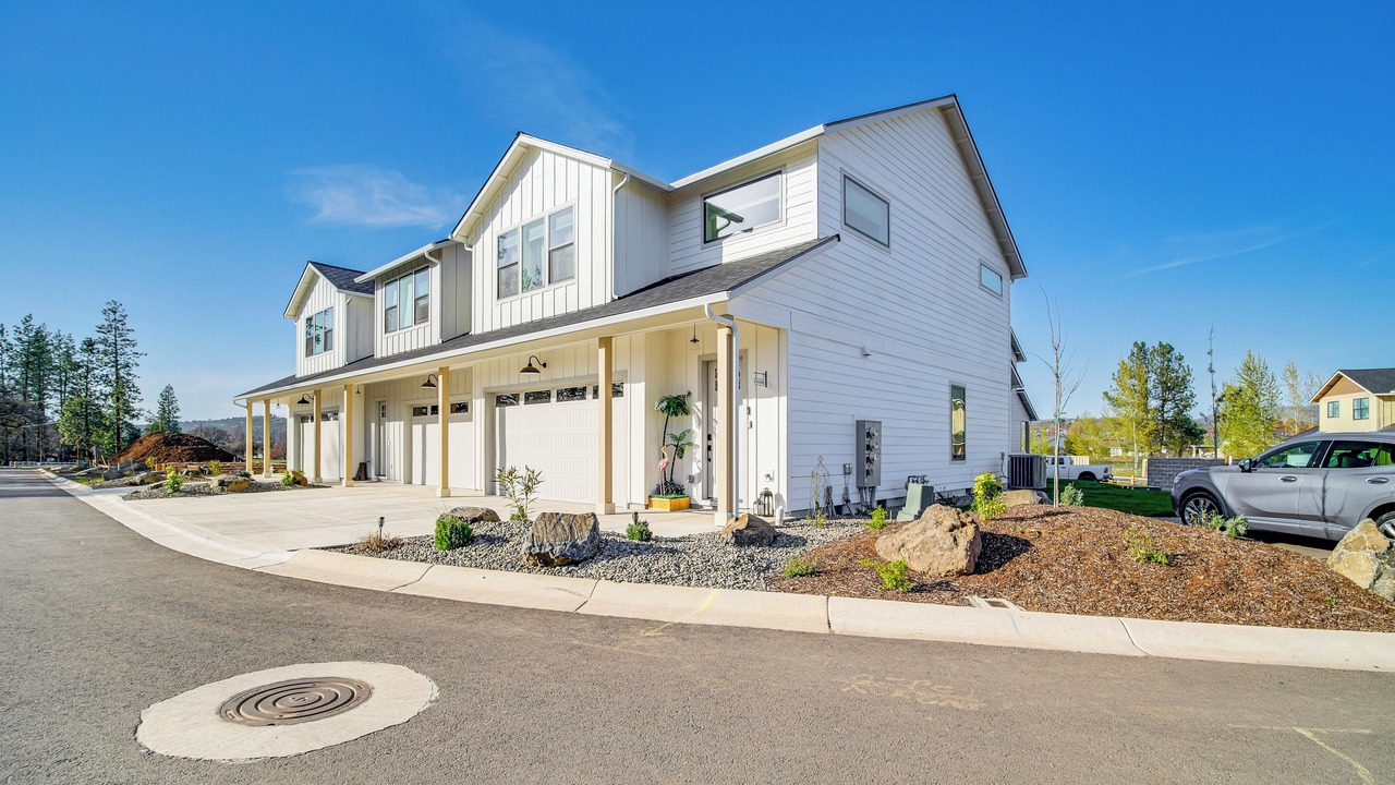 Photo of Outdoor in Eagle Point