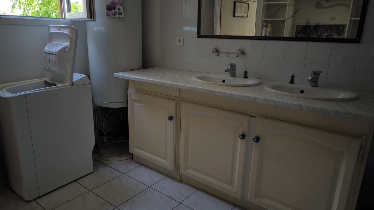 Photo of Bathroom in Vic-la-Gardiole