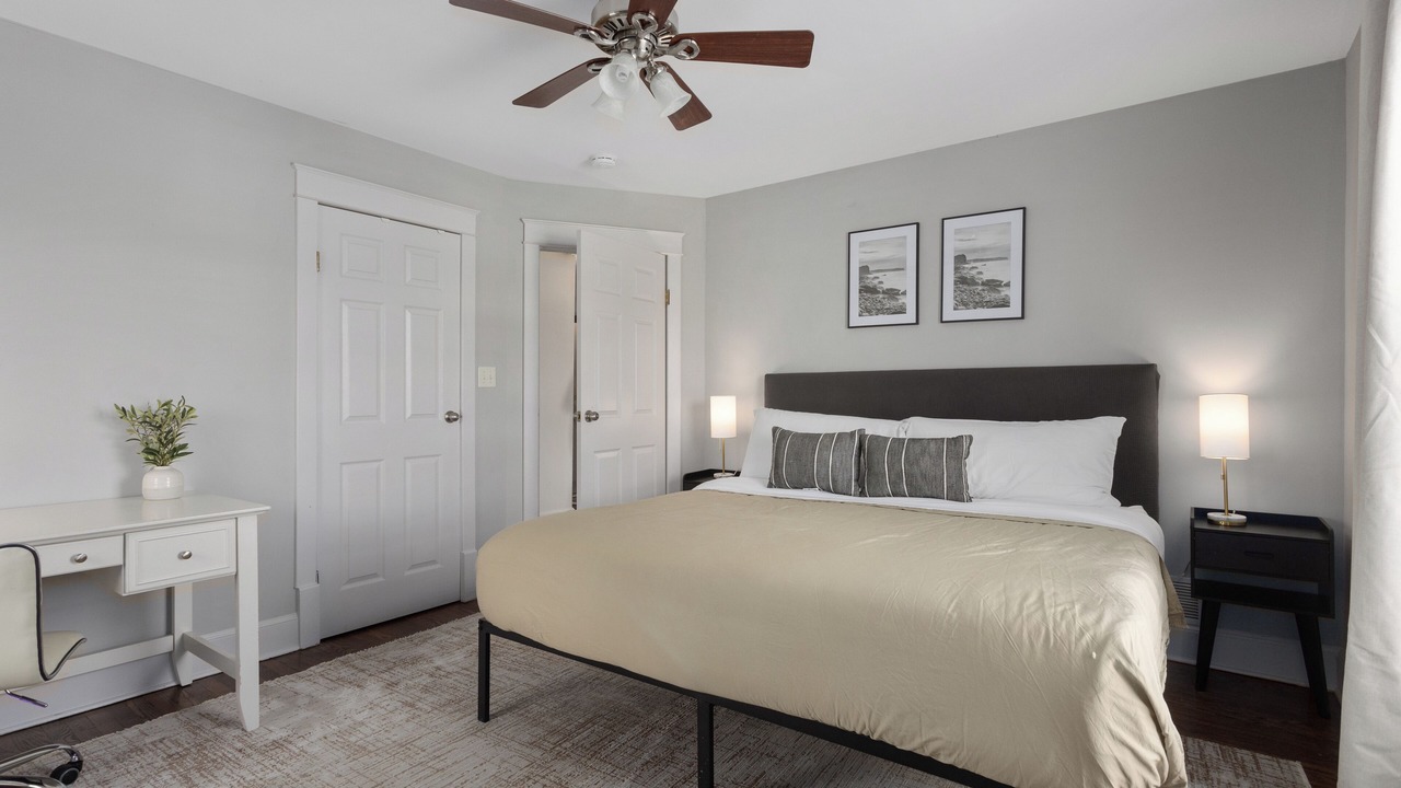 Photo of Bedroom in Lee's Summit