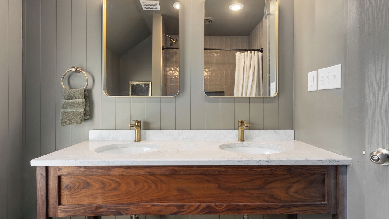 Photo of Bathroom in Lee's Summit