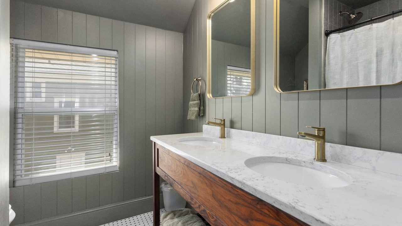 Photo of Bathroom in Lee's Summit