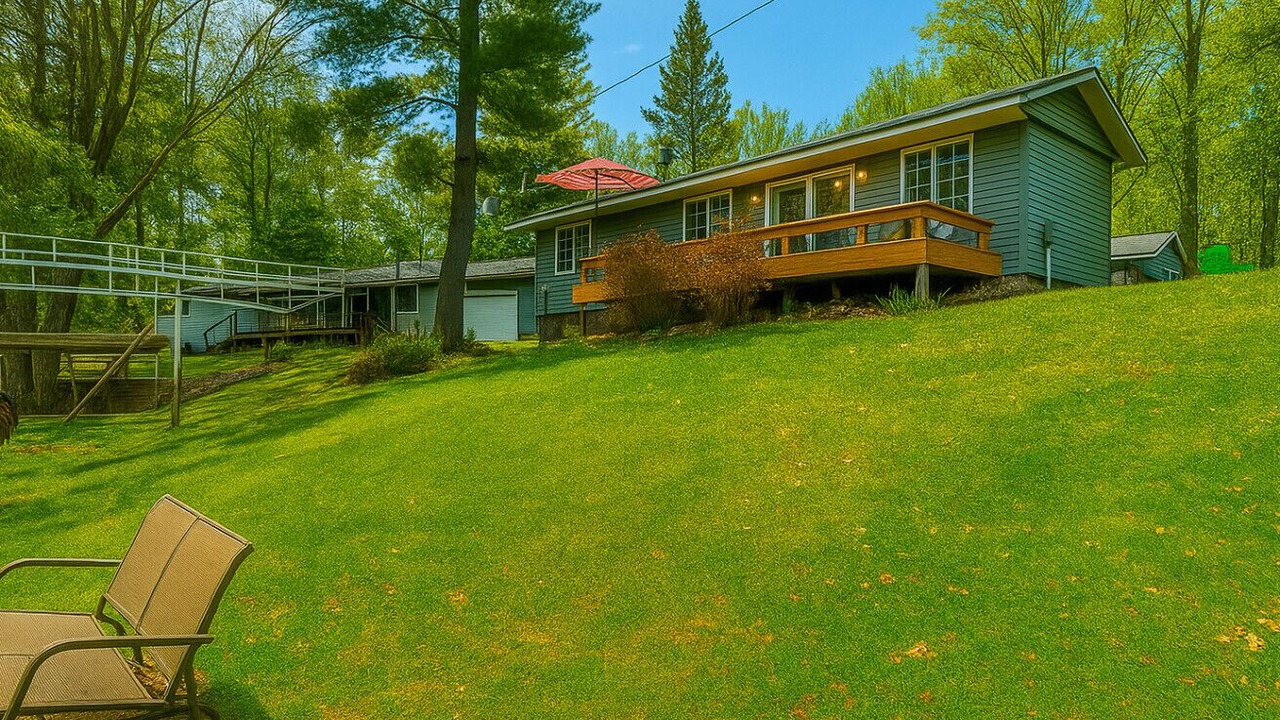 Photo of Outdoor in Holcombe