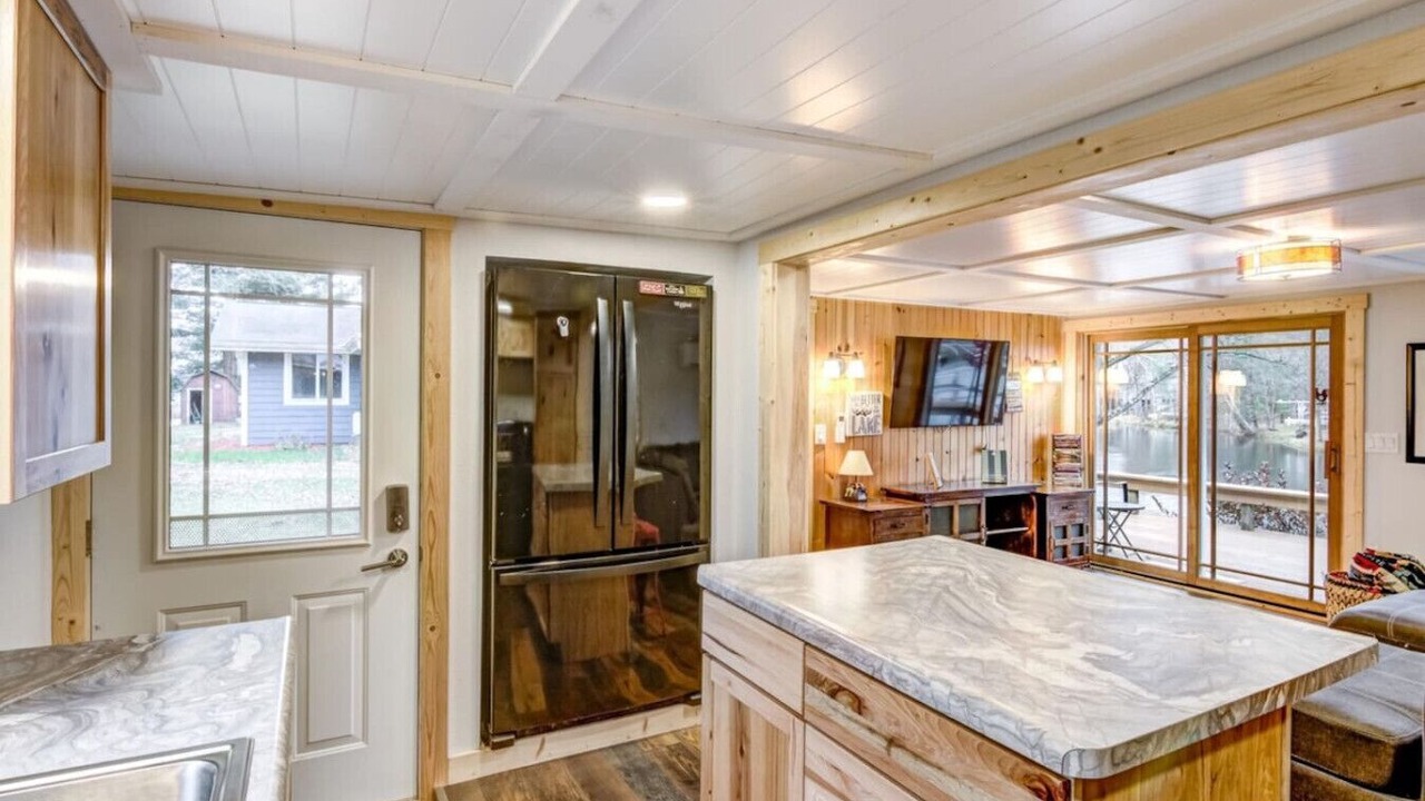 Photo of Others in Holcombe