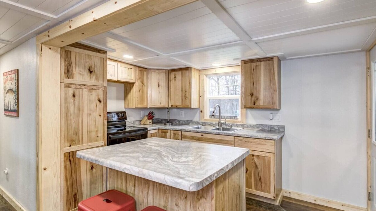 Photo of Others in Holcombe