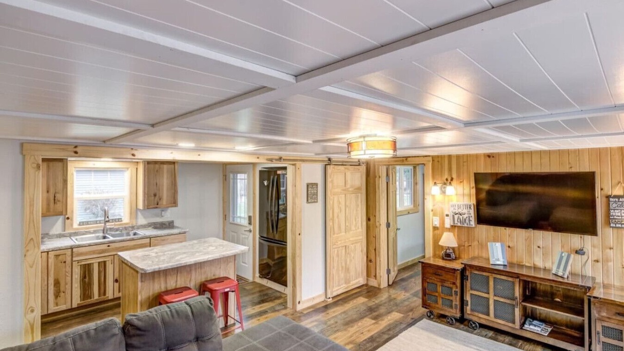 Photo of Livingroom in Holcombe