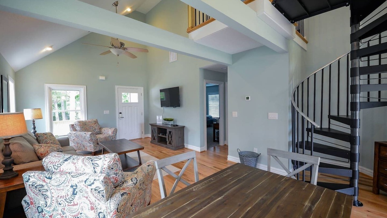 Photo of Livingroom in Harbinger