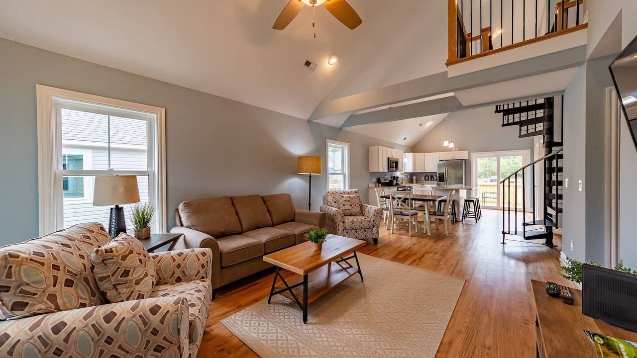 Photo of Livingroom in Harbinger