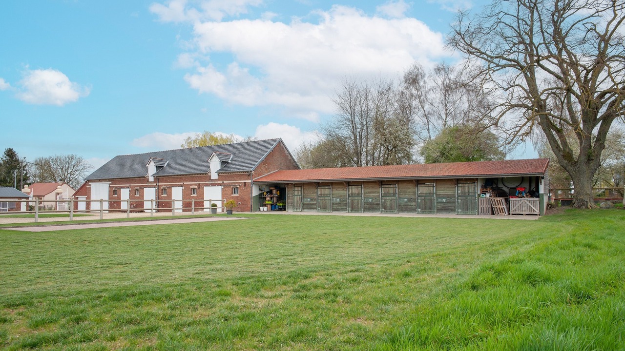 Photo of Outdoor in Damery