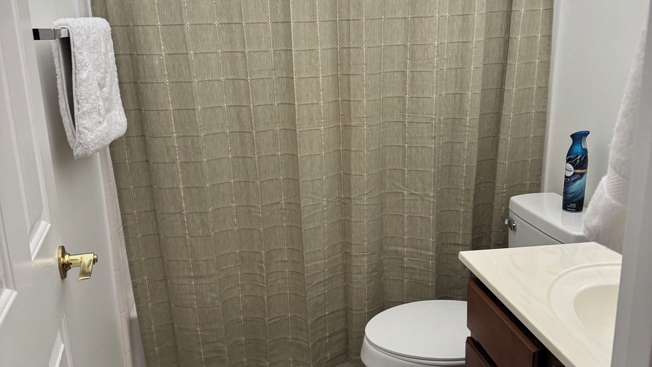 Photo of Bathroom in Pebblecreek