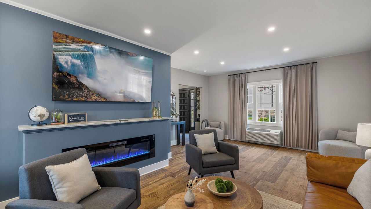 Photo of Livingroom in Downtown Niagara Falls