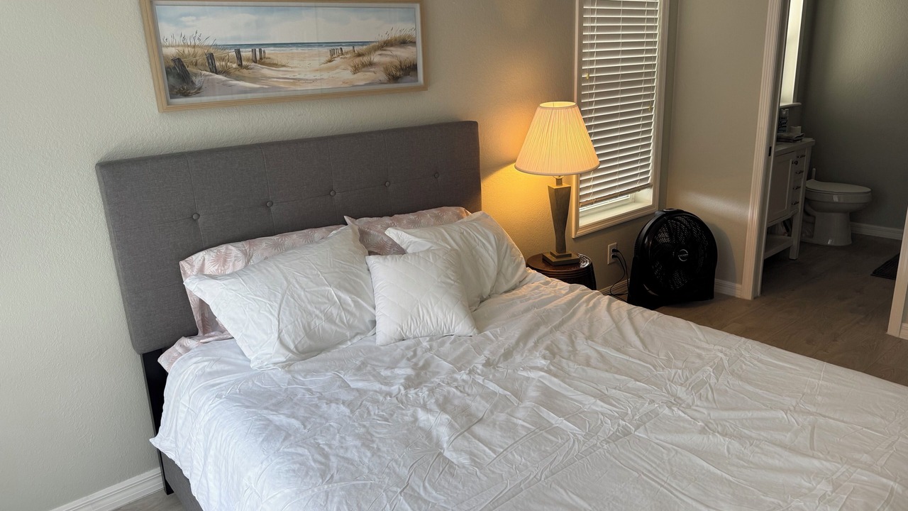 Photo of Bedroom in Saint James City