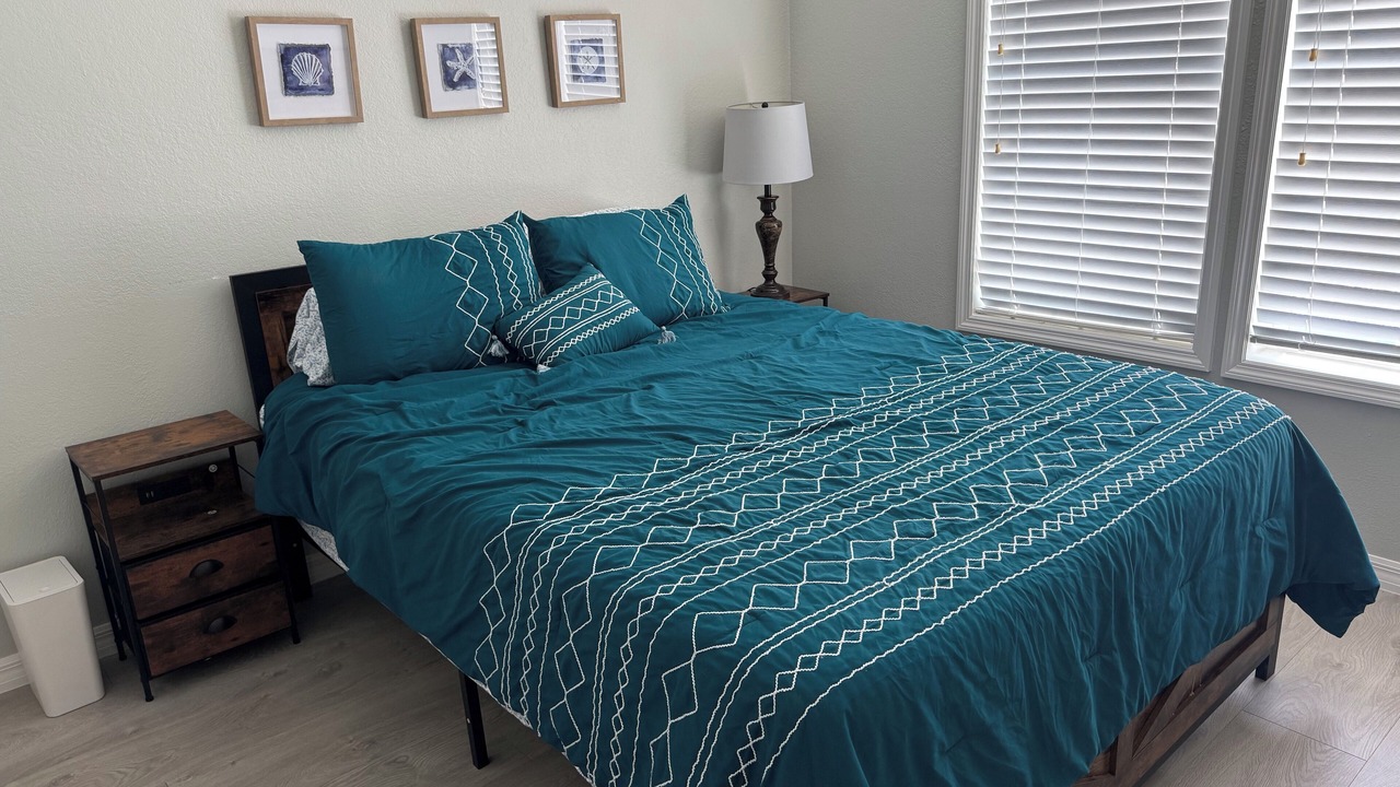 Photo of Bedroom in Saint James City