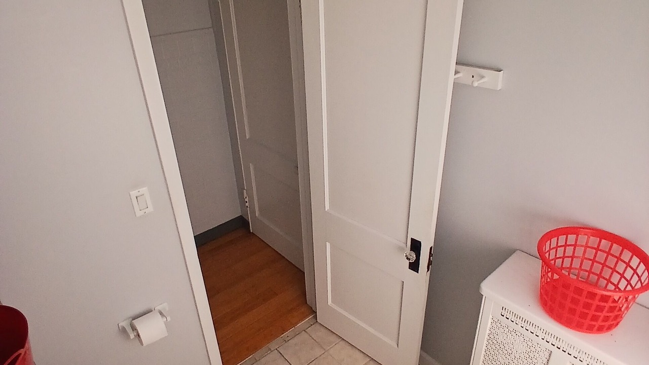 Photo of Bathroom in Jefferson Park