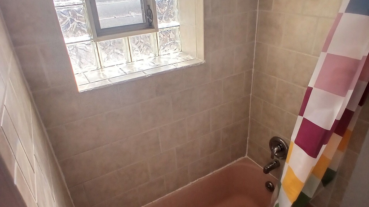 Photo of Bathroom in Jefferson Park