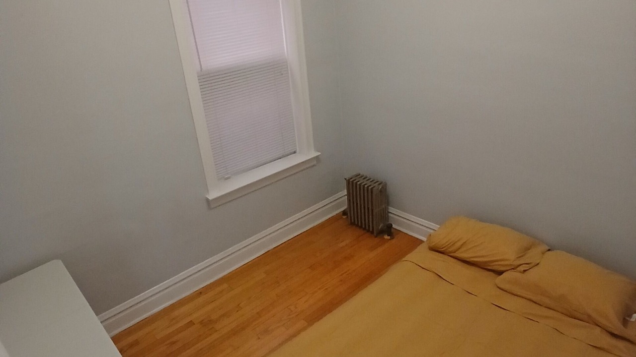 Photo of Bedroom in Jefferson Park