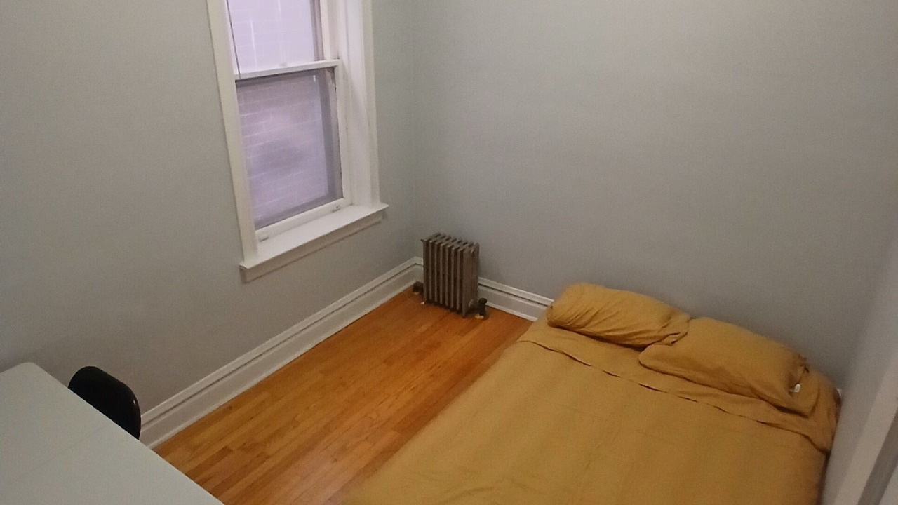 Photo of Bedroom in Jefferson Park