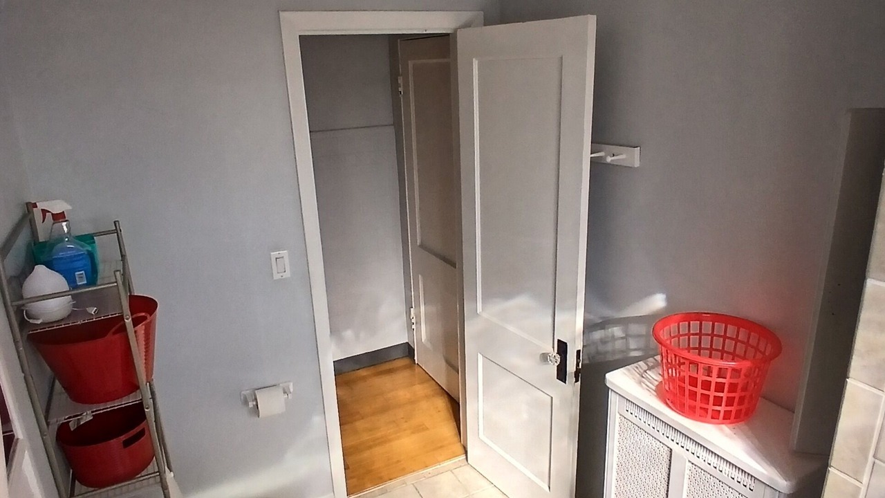 Photo of Bathroom in Jefferson Park