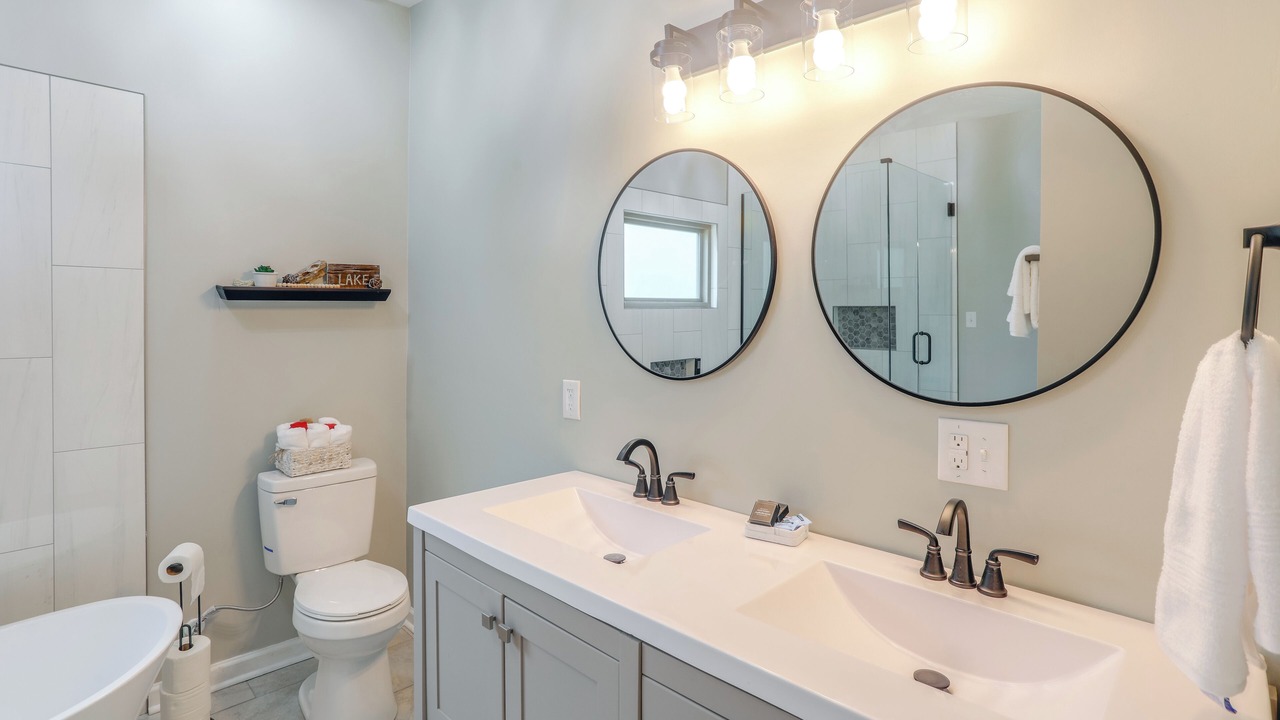 Photo of Bathroom in Pope